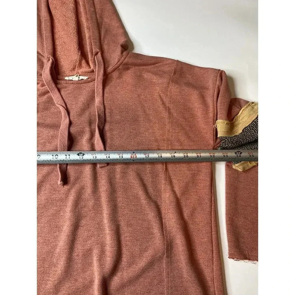 Easel Anthropologie Faded Coral Sweatshirt with Sleeve Trim Color lock Women’s S - Picture 7 of 9